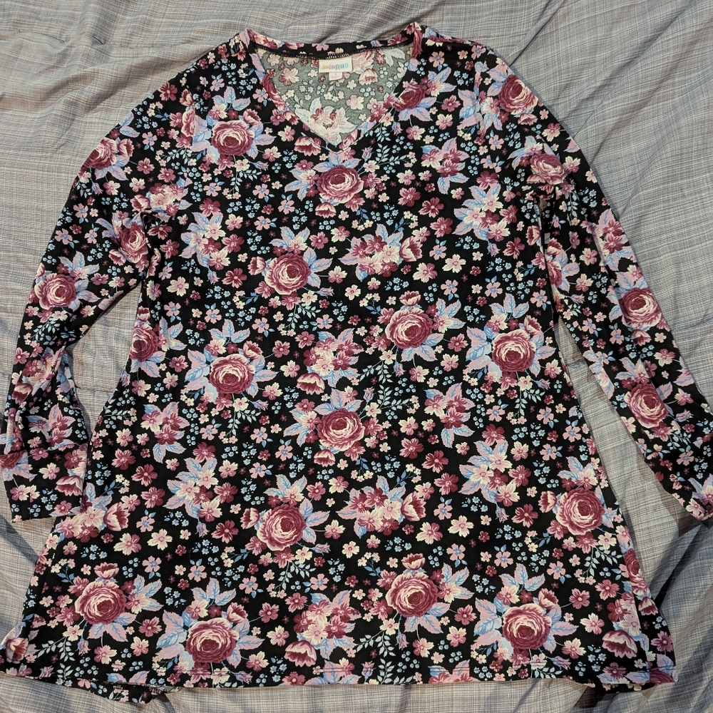 Lularoe Elizabeth Tunic